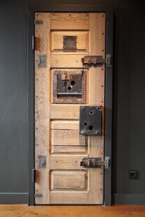 007 - 03-Knasttür.xnbak.jpg